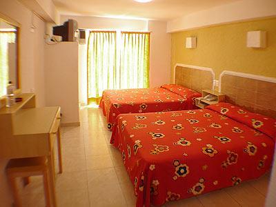Del Carmen Hotel 3*